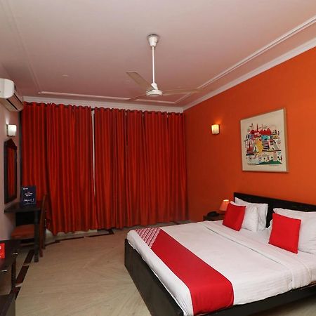 โอโย 63096 Rk เรซิเดนซี Hotel Sohana ภายนอก รูปภาพ