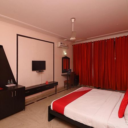 โอโย 63096 Rk เรซิเดนซี Hotel Sohana ภายนอก รูปภาพ