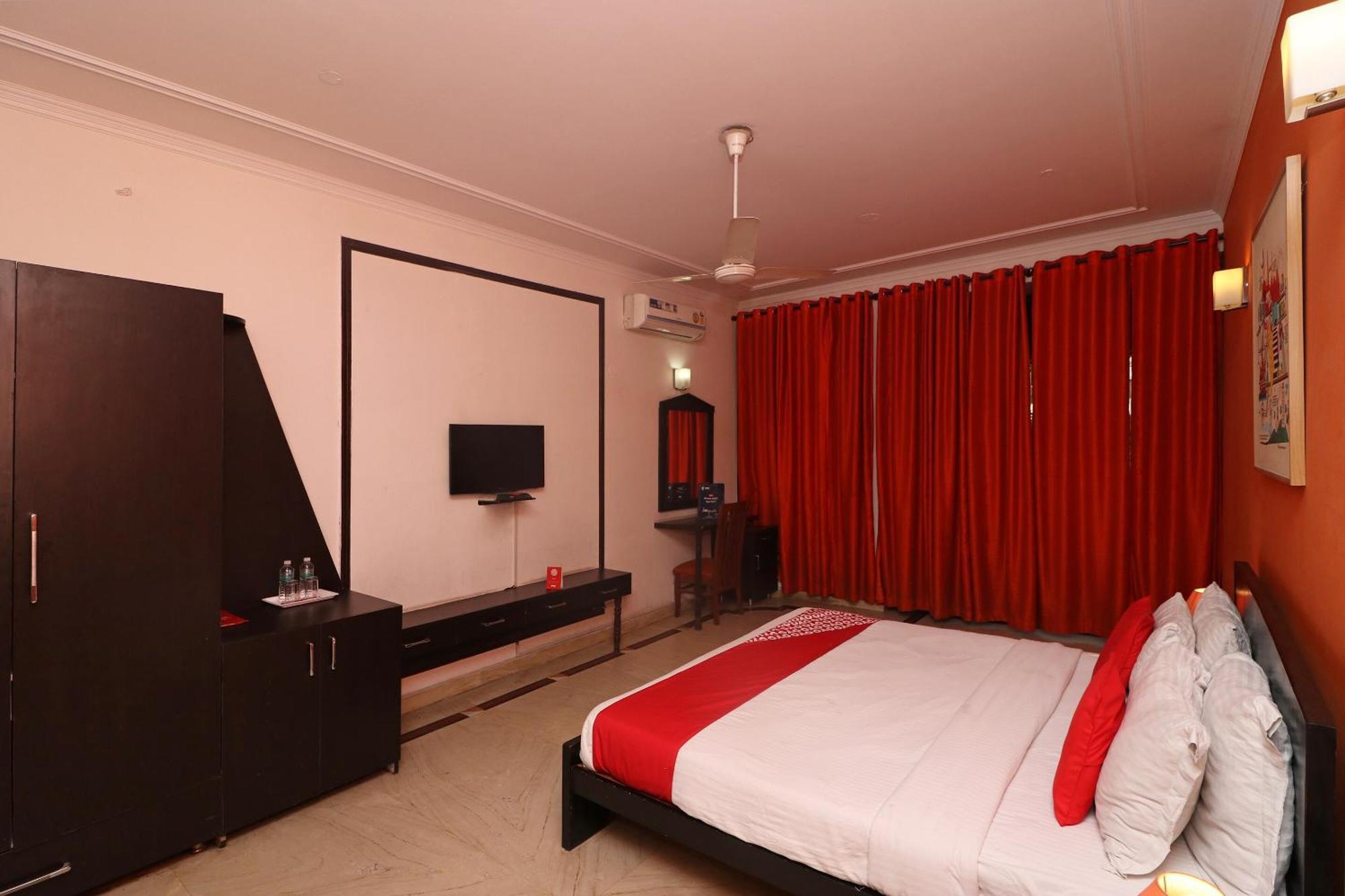 โอโย 63096 Rk เรซิเดนซี Hotel Sohana ภายนอก รูปภาพ